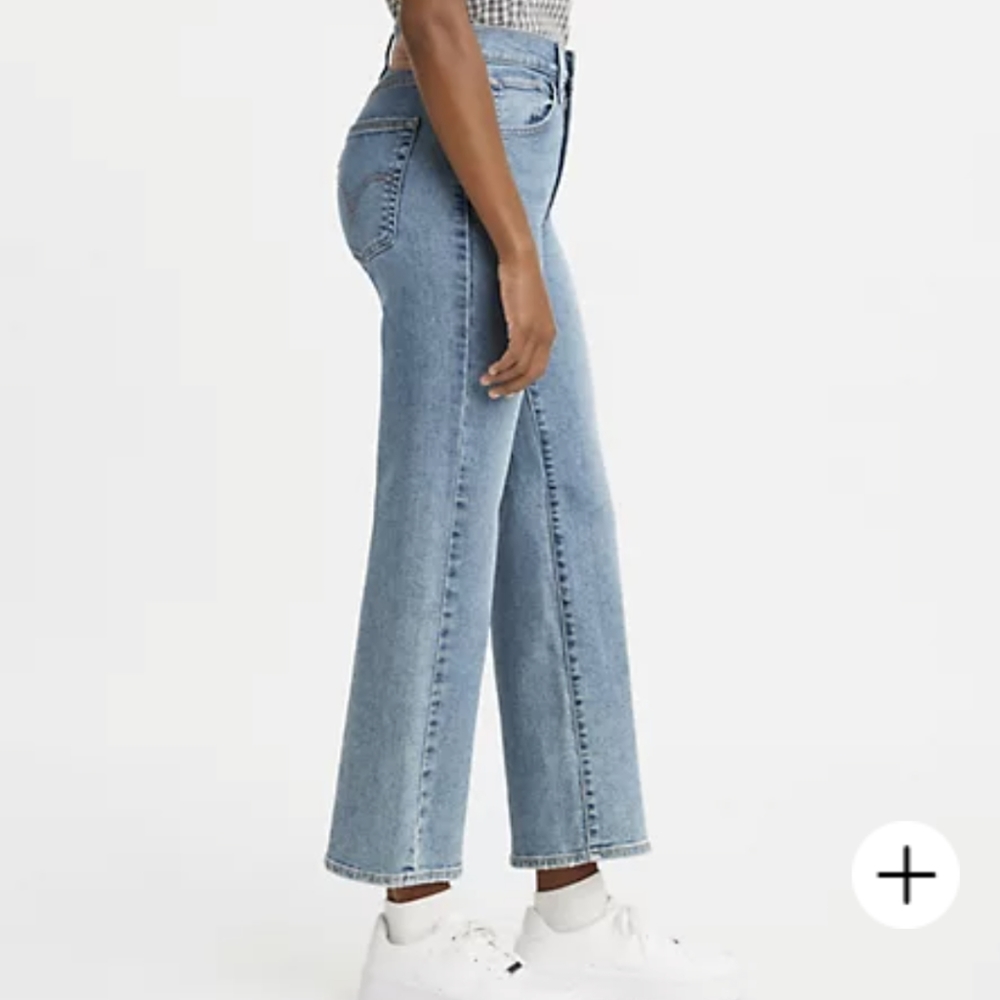 Cropped flare jeans